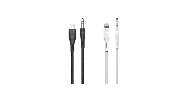 Green AUX 3.5 to Lightning Cable 1.2M 2.4A