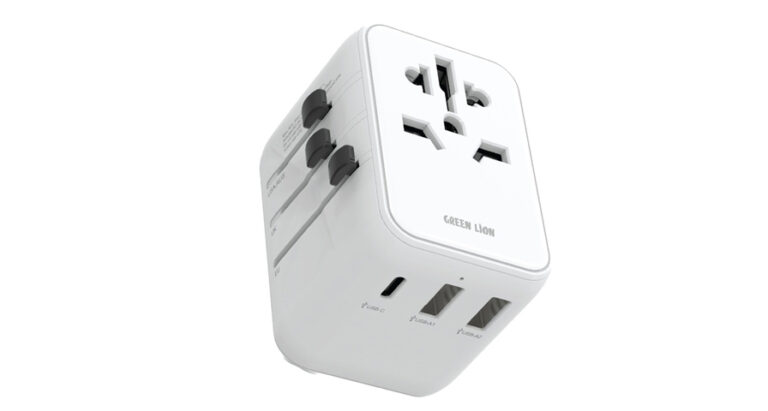 Green Lion 12W Universal Travel Adapter