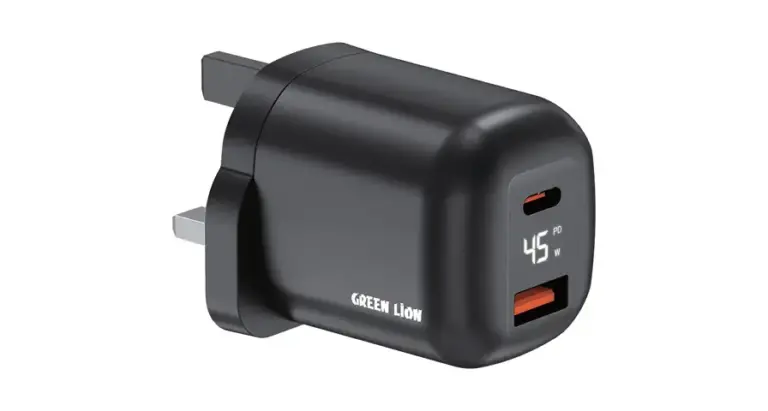 Green Lion Q-Series UK Plug USB-C & USB-A