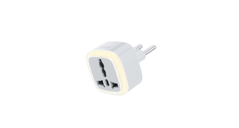 Green Lion Universal Conversion Plug with LED light