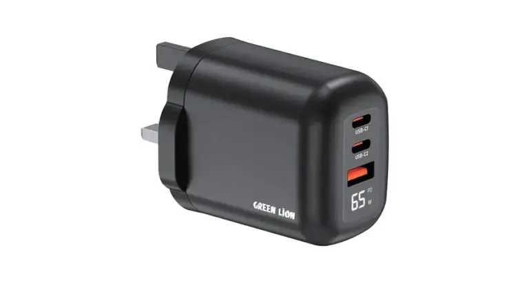 Green Lion Q-Series UK Plug 2 USB-C & USB-A Charger - Black